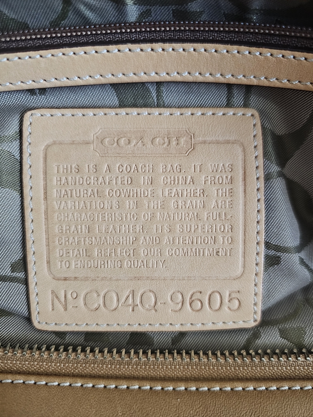 Vintage Coach Hamptons Small Carryall Satchel 9605 (Tan/White Trim) - Picture 14 of 16
